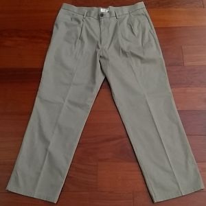 Men's Docker's Khakis  38x31